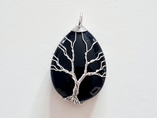 pendentif obsidienne noire et arbre de vie